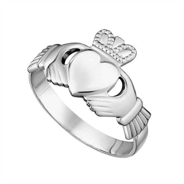 Closeup of Irish Claddagh | Irish Jewellery| Silver Claddagh ring
Photograph of a Handcrafted Irish ladies silver Claddagh Closeup of Irish Claddagh | Irish Jewellery| Silver Claddagh ring Photograph of a Handcrafted Irish ladies silver Claddagh