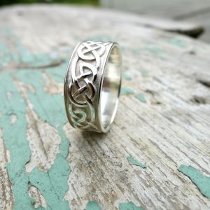 Silver Celtic Ring | Irish Jewellery