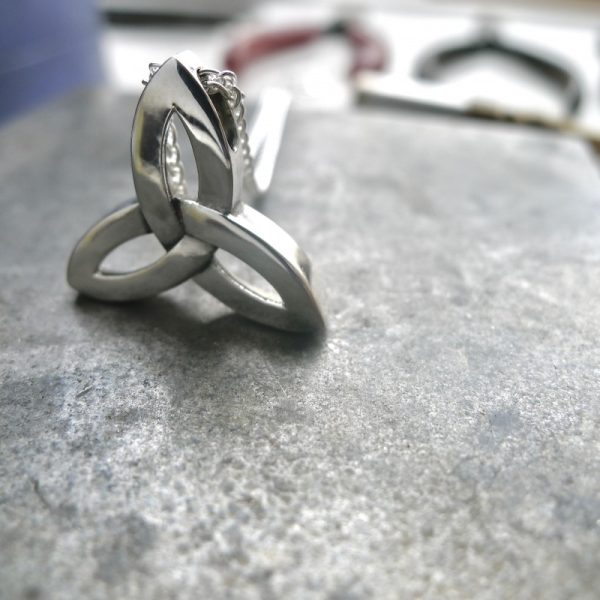 Celtic Triquetra Pendant-391 Celtic Triquetra Pendant-391