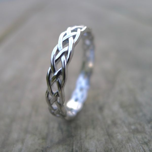 Irish jewellery crafted in County Kerry Ireland. Celtic Ring