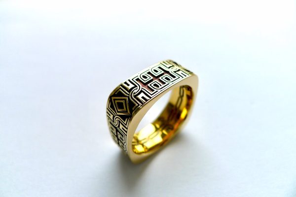 Celtic Ring shown in gold with an oxidised finish. Irish jewellery
