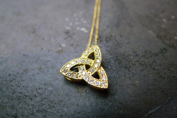 Diamond Celtic Knot Pendant-556 Diamond Celtic Knot Pendant-556