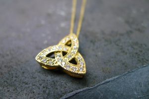 Diamond Celtic Knot Pendant-555 Diamond Celtic Knot Pendant-555