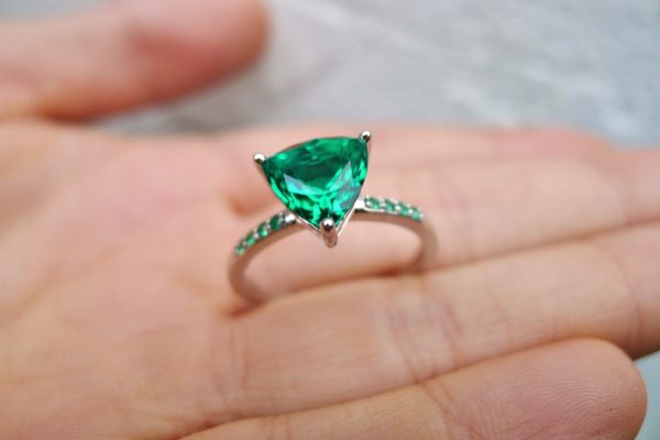 White gold Emerald ring. Irish jewellery White gold Emerald ring. Irish jewellery