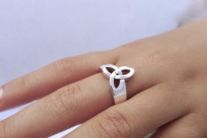 Trinity Knot ring | Irish Jewellery-864