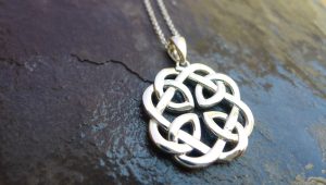Reversible Father Daughter Celtic Knot Pendant-928 Reversible Father Daughter Celtic Knot Pendant-928
