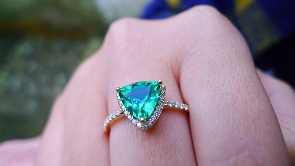 Emerald and Diamond Ring-956 Emerald and Diamond Ring-956