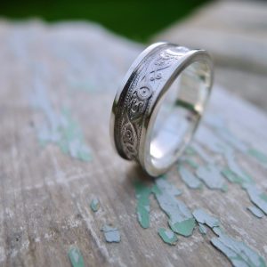 Celtic Ring , silver without oxidised middle. 5mm width in centre