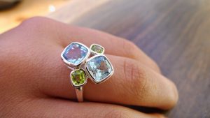 Sky Blue Topaz With Peridot -1193