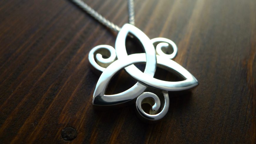 MEANING OF THE CELTIC TRINITY KNOT | TRIQUETRA KNOT