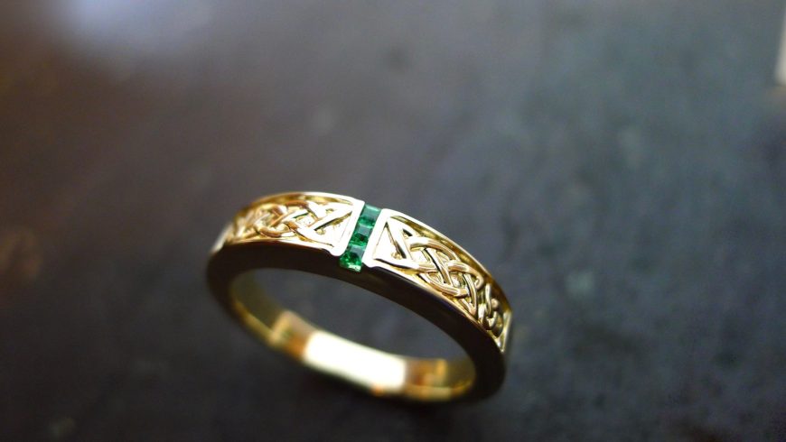FOCUS ON MENS RINGS. IRELAND